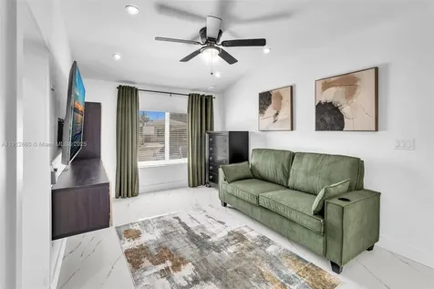 797 NW 35th Street Miami FL 33127