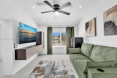 797 NW 35th Street Miami FL 33127