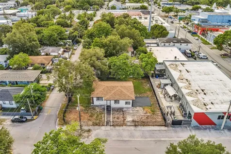 5850 NE 3rd Avenue Miami FL 33137