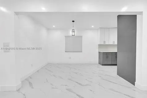 5850 NE 3rd Avenue Miami FL 33137