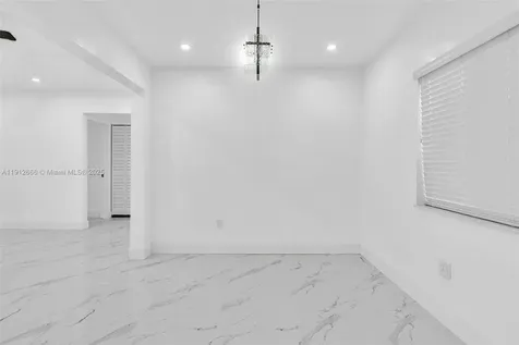 5850 NE 3rd Avenue Miami FL 33137