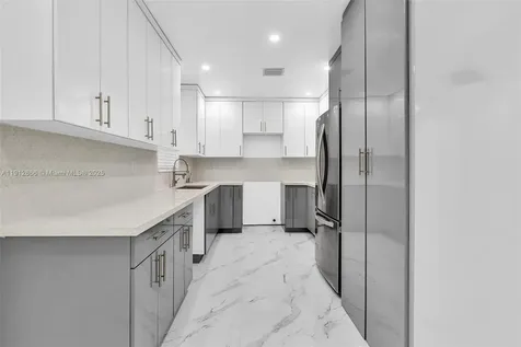 5850 NE 3rd Avenue Miami FL 33137
