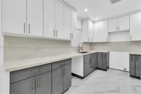 5850 NE 3rd Avenue Miami FL 33137