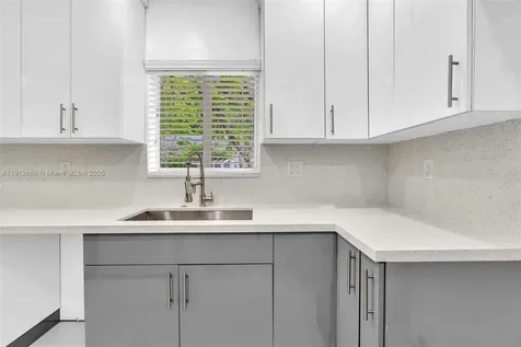 5850 NE 3rd Avenue Miami FL 33137