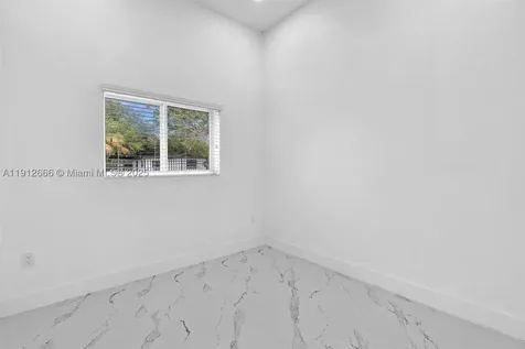 5850 NE 3rd Avenue Miami FL 33137