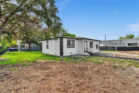 5850 NE 3rd Avenue Miami FL 33137