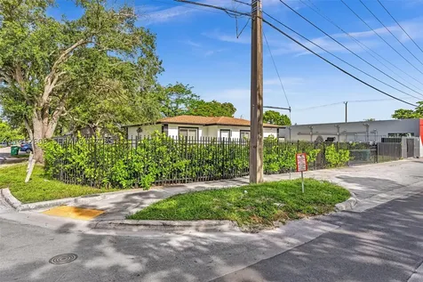 5850 NE 3rd Avenue Miami FL 33137