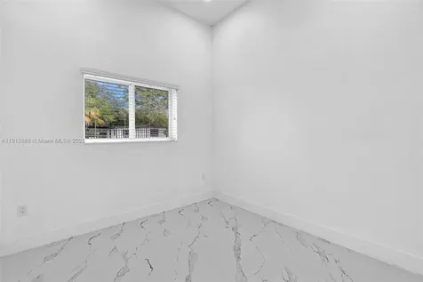 5850 NE 3rd Avenue Miami FL 33137