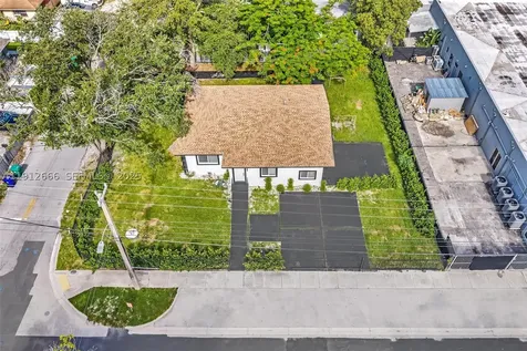 5850 NE 3rd Avenue Miami FL 33137