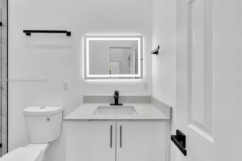 5850 NE 3rd Avenue Miami FL 33137
