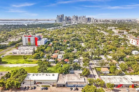 5850 NE 3rd Avenue Miami FL 33137