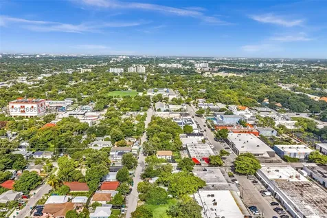 5850 NE 3rd Avenue Miami FL 33137