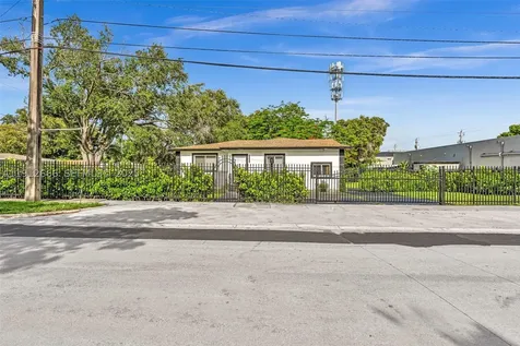 5850 NE 3rd Avenue Miami FL 33137