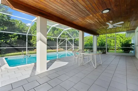 15420 SW 86th Avenue Palmetto Bay FL 33157
