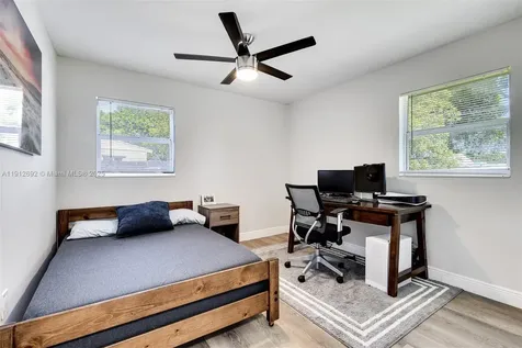 9148 Bamboo Drive Palm Beach Gardens FL 33410