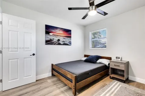 9148 Bamboo Drive Palm Beach Gardens FL 33410