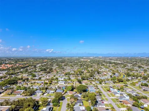 9148 Bamboo Drive Palm Beach Gardens FL 33410