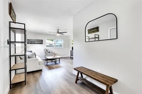 9148 Bamboo Drive Palm Beach Gardens FL 33410