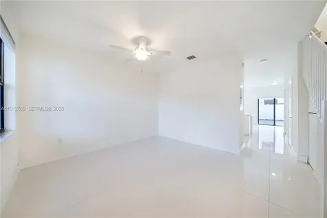 10630 W 33rd Way Hialeah FL 33018