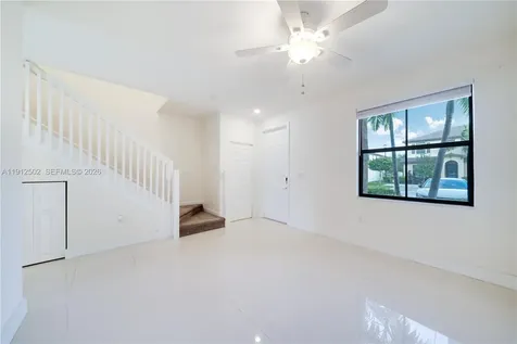 10630 W 33rd Way Hialeah FL 33018