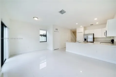 10630 W 33rd Way Hialeah FL 33018