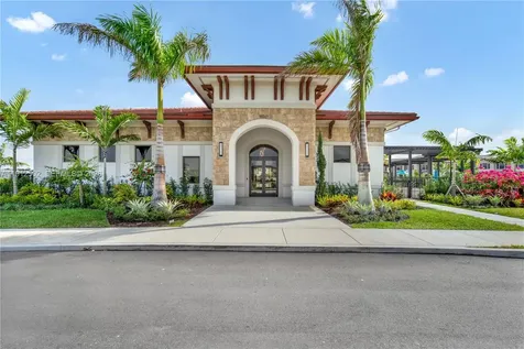 10630 W 33rd Way Hialeah FL 33018