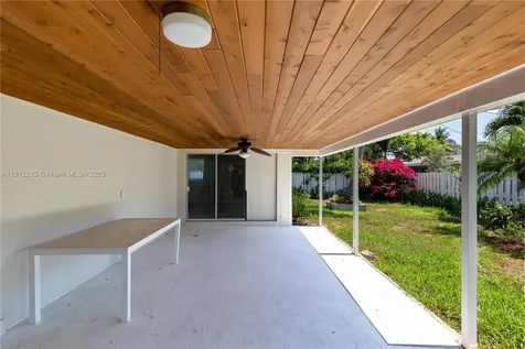 4430 NE 28th Terrace Lighthouse Point FL 33064