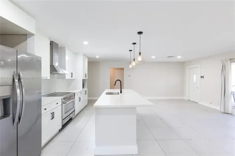 4430 NE 28th Terrace Lighthouse Point FL 33064