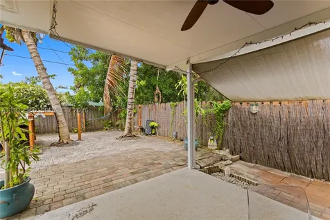 7440 Fillmore Street Hollywood FL 33024