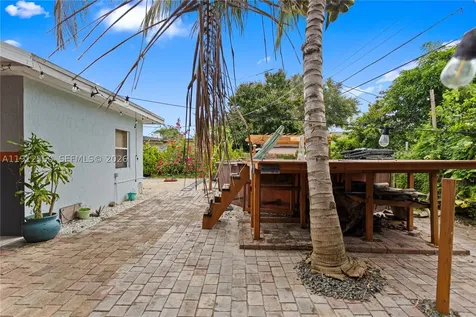 7440 Fillmore Street Hollywood FL 33024