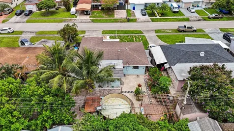 7440 Fillmore Street Hollywood FL 33024
