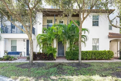 2565 SW 119th Terrace Miramar FL 33025