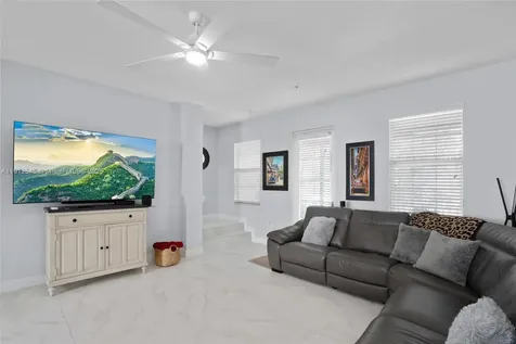 2565 SW 119th Terrace Miramar FL 33025