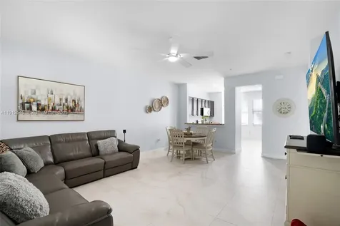 2565 SW 119th Terrace Miramar FL 33025