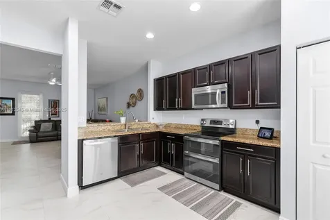 2565 SW 119th Terrace Miramar FL 33025