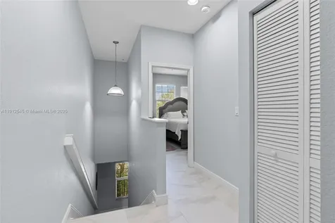2565 SW 119th Terrace Miramar FL 33025