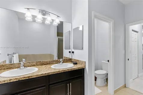 2565 SW 119th Terrace Miramar FL 33025