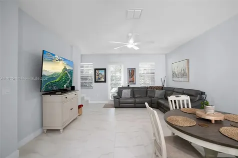 2565 SW 119th Terrace Miramar FL 33025