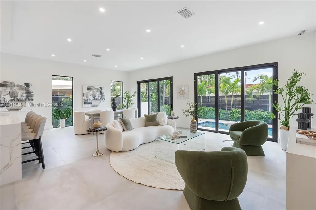 1814 Middle River Drive Fort Lauderdale FL 33305