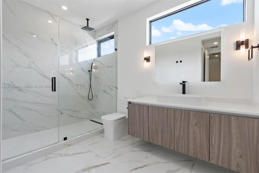 1814 Middle River Drive Fort Lauderdale FL 33305