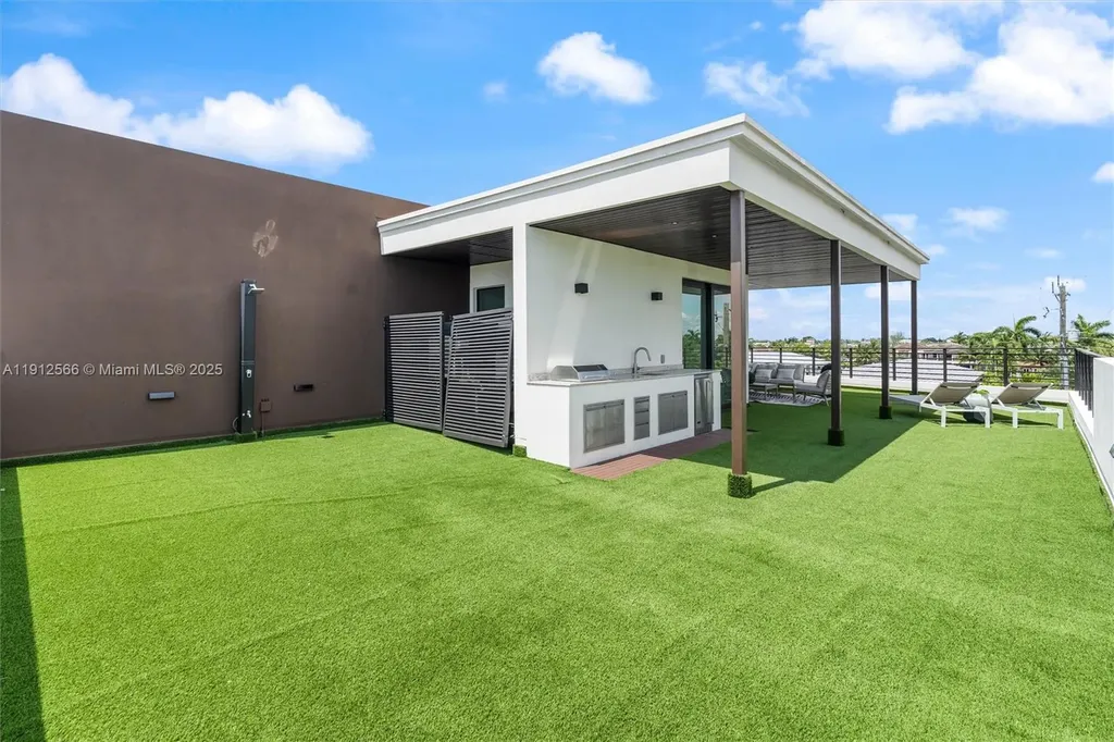 1814 Middle River Drive Fort Lauderdale FL 33305