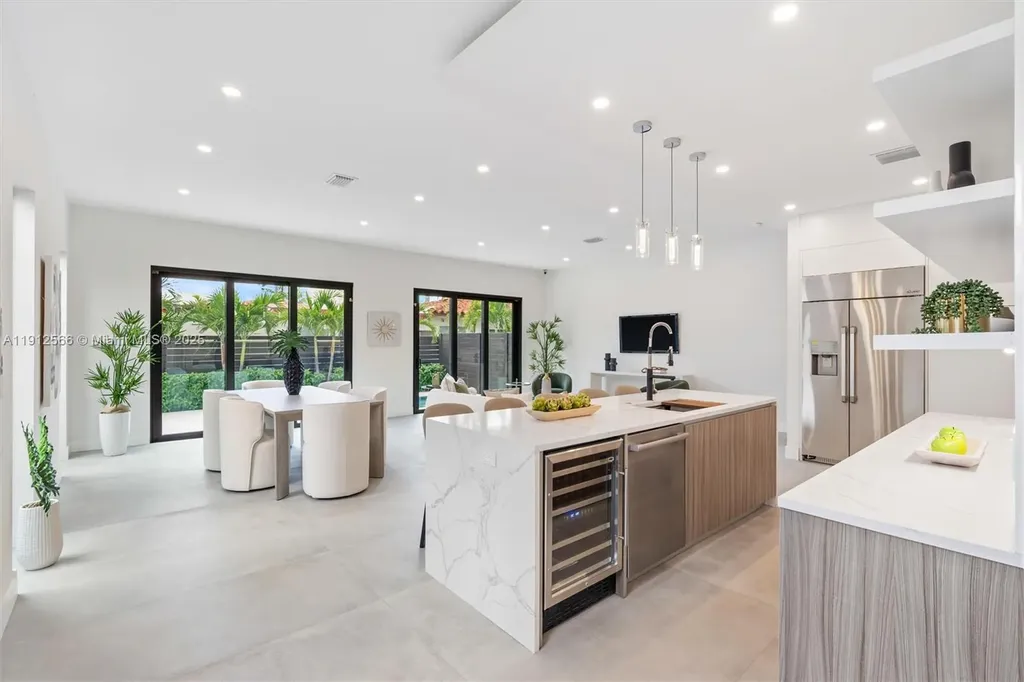 1814 Middle River Drive Fort Lauderdale FL 33305