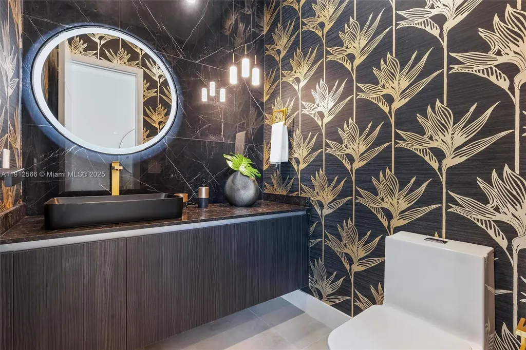 1814 Middle River Drive Fort Lauderdale FL 33305