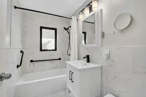 5172 Pine Tree Drive Delray Beach FL 33484