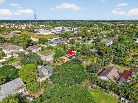 5172 Pine Tree Drive Delray Beach FL 33484