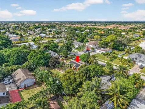 5172 Pine Tree Drive Delray Beach FL 33484