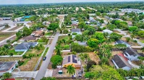 5172 Pine Tree Drive Delray Beach FL 33484