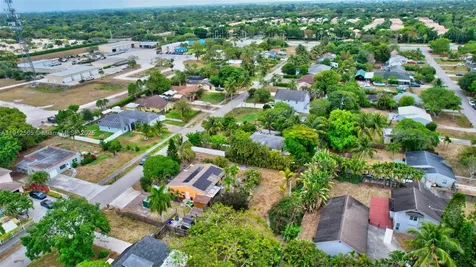 5172 Pine Tree Drive Delray Beach FL 33484