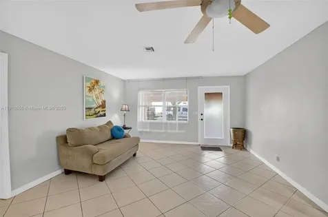 5172 Pine Tree Drive Delray Beach FL 33484
