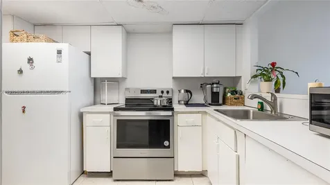 500 Bayview Drive Sunny Isles Beach FL 33160